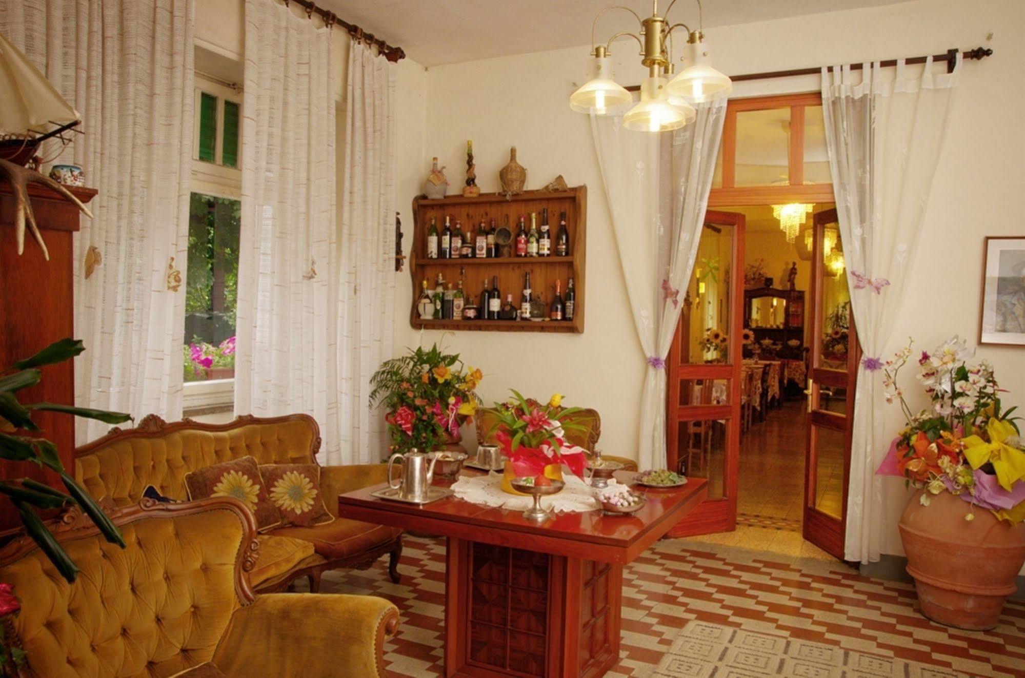 Albergo Ristorante Guidi 피스토이아 외부 사진